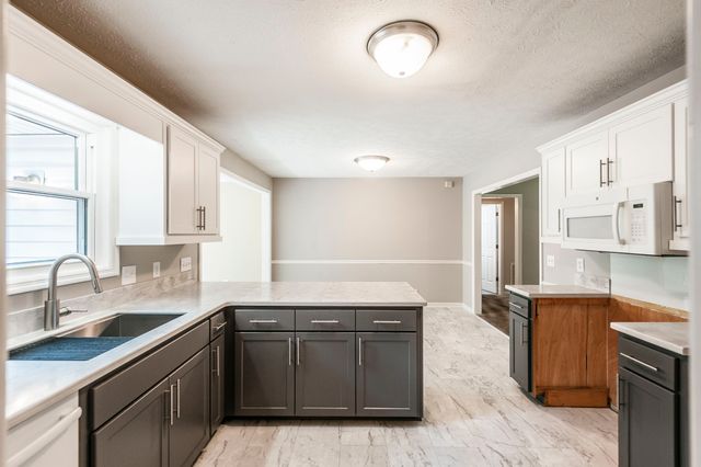 461 Calista Rd, White House, TN 37188