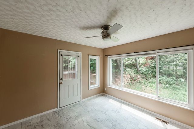 461 Calista Rd, White House, TN 37188