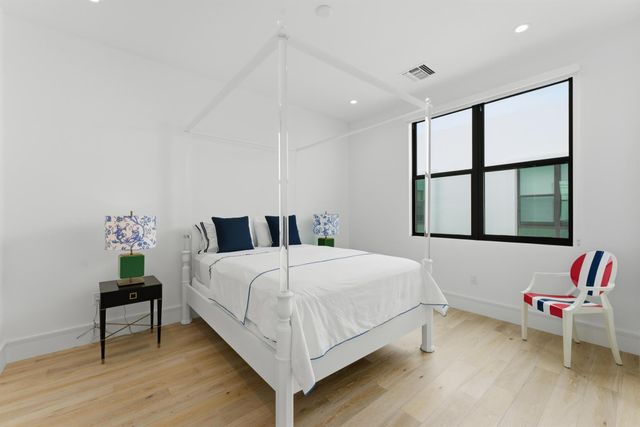 1959 Dock Street, West Palm Beach, FL 33401