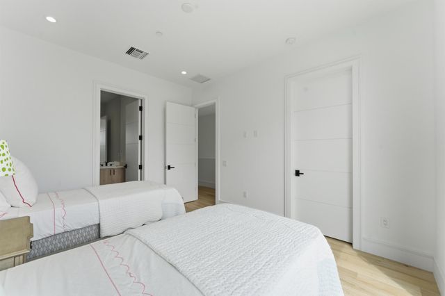 1959 Dock Street, West Palm Beach, FL 33401