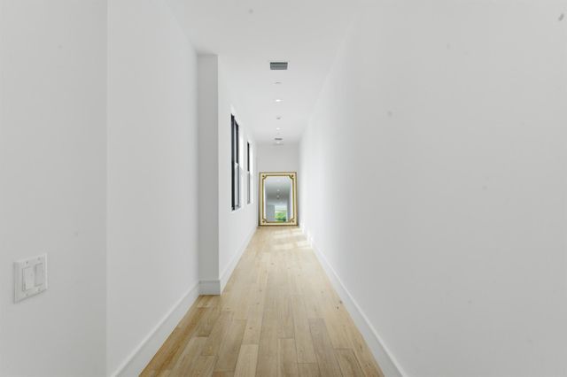 1959 Dock Street, West Palm Beach, FL 33401