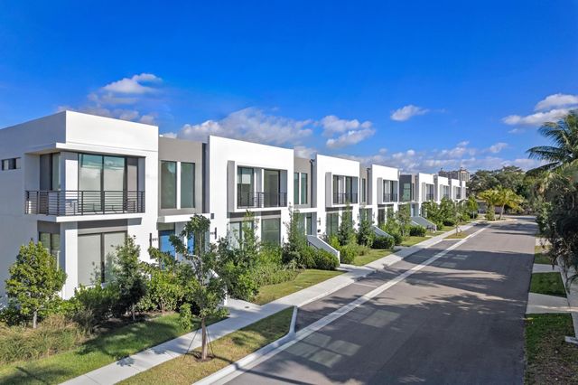 1959 Dock Street, West Palm Beach, FL 33401