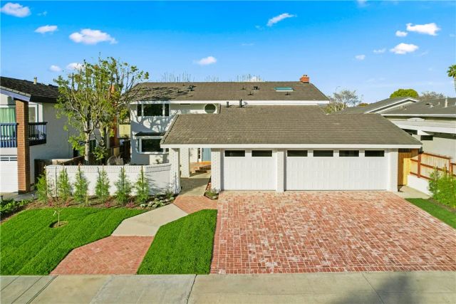 6781 Lawn Haven Drive, Huntington Beach, CA 92648