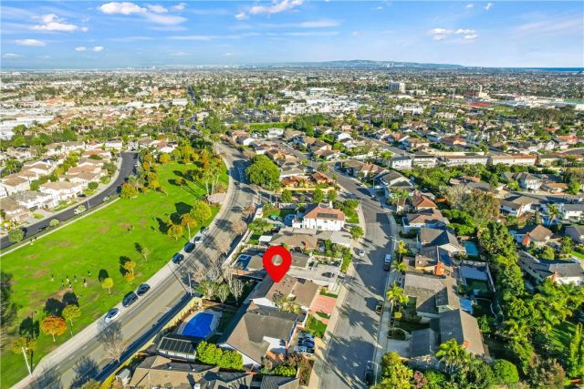 6781 Lawn Haven Drive, Huntington Beach, CA 92648