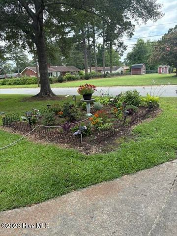 2605 Graham Drive, Kinston, NC 28504