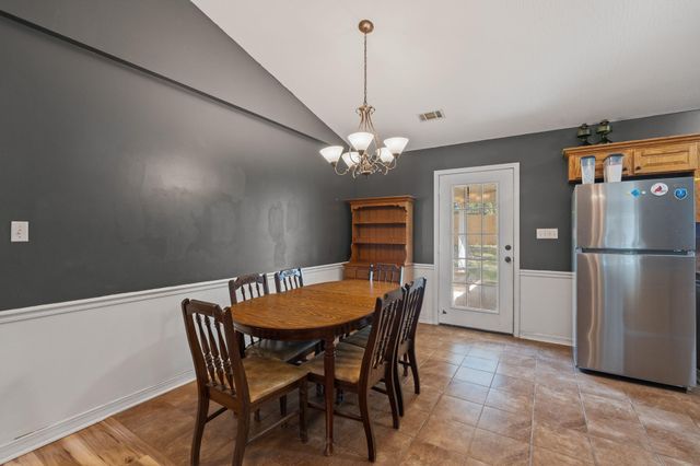 16 Heritage Dr., Purvis, MS 39475