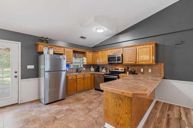 16 Heritage Dr., Purvis, MS 39475