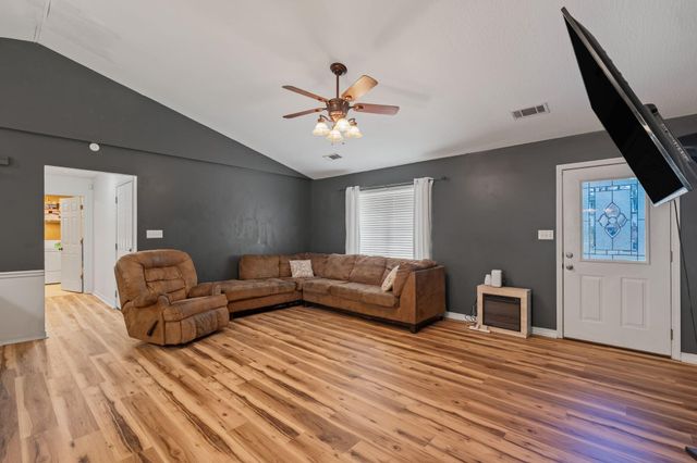 16 Heritage Dr., Purvis, MS 39475