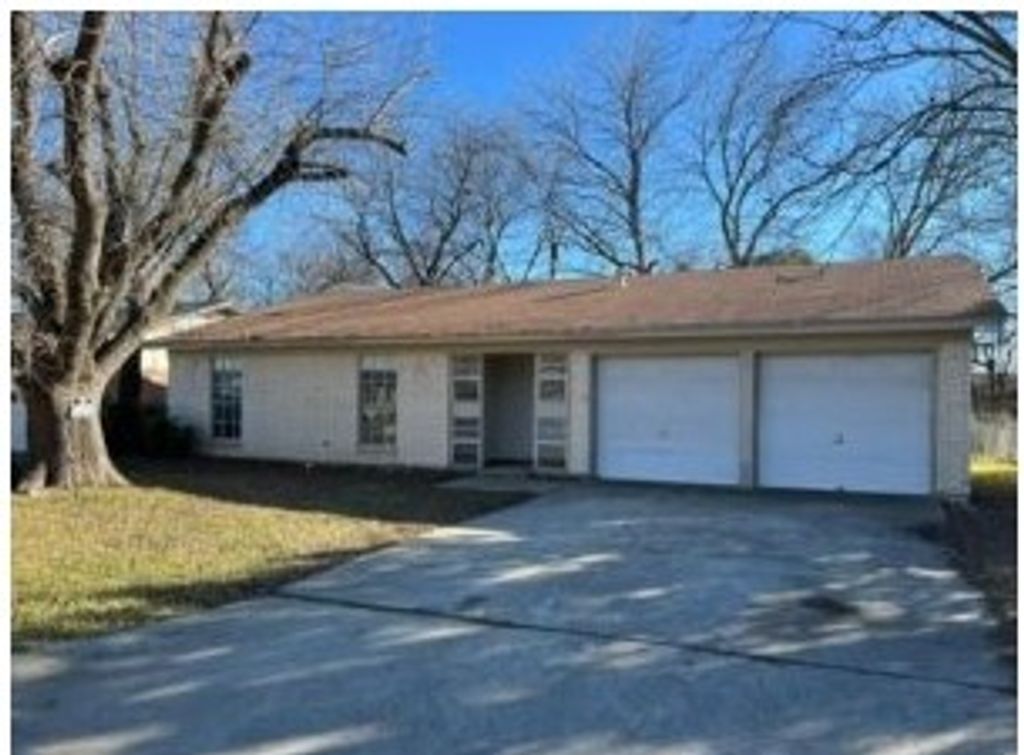 3418 Hummingbird Lane, Denton, TX 76209