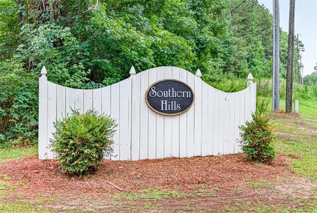 424 Southern Hills Drive, Monroe, GA 30655