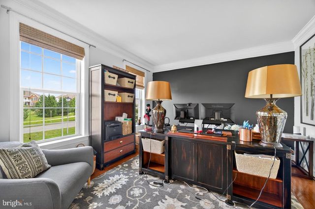 5806 TOBOGGAN CIR, Rockville, MD 20855