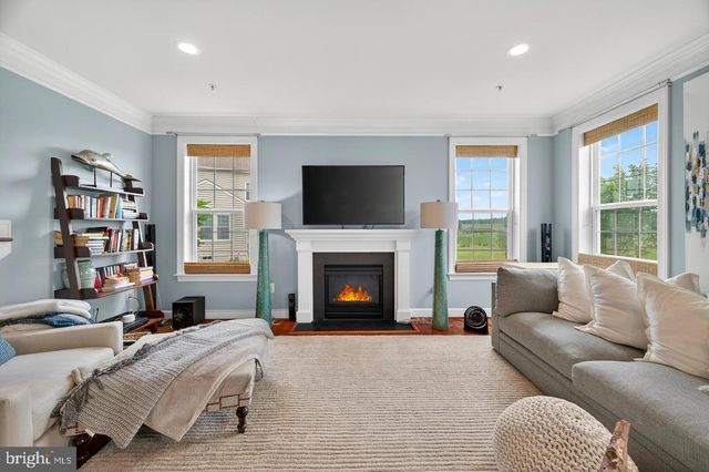 5806 TOBOGGAN CIR, Rockville, MD 20855