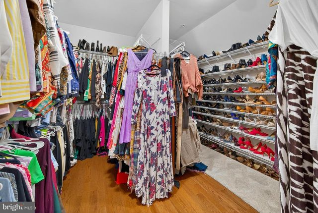 5806 TOBOGGAN CIR, Rockville, MD 20855