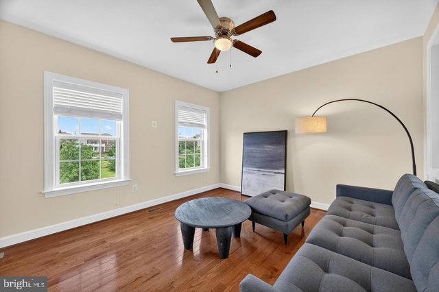 5806 TOBOGGAN CIR, Rockville, MD 20855