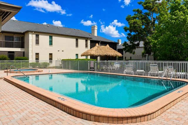 4515 SOUTHAMPTON COURT 4515, Tampa, FL 33618