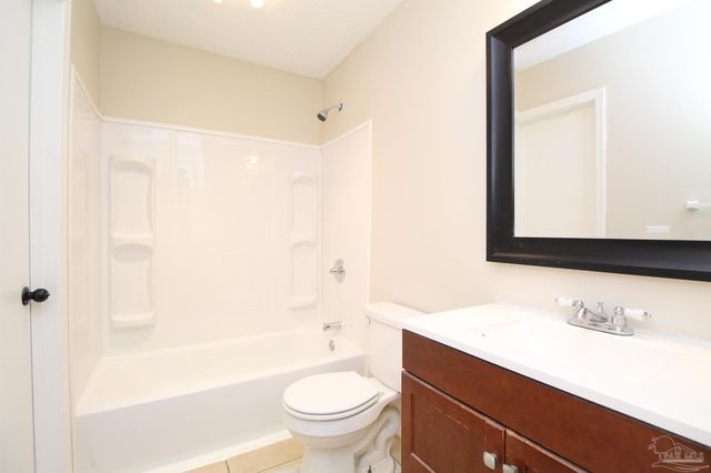 401 Cornwall Cir, Pensacola, FL 32514