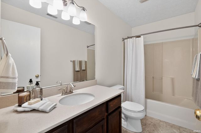 1102 Hornbeam E Circle, Lafayette, IN 47905