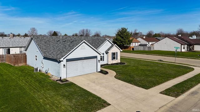 1102 Hornbeam E Circle, Lafayette, IN 47905