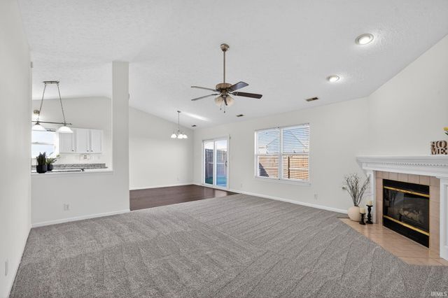 1102 Hornbeam E Circle, Lafayette, IN 47905