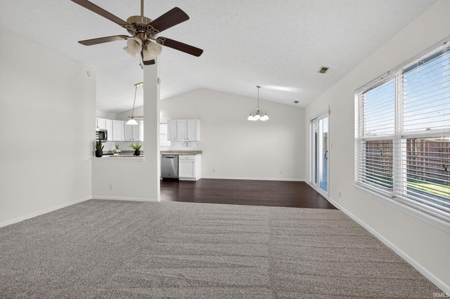 1102 Hornbeam E Circle, Lafayette, IN 47905