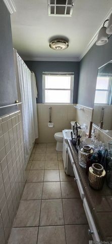 8244 Harry Dr, Baton Rouge, LA 70806