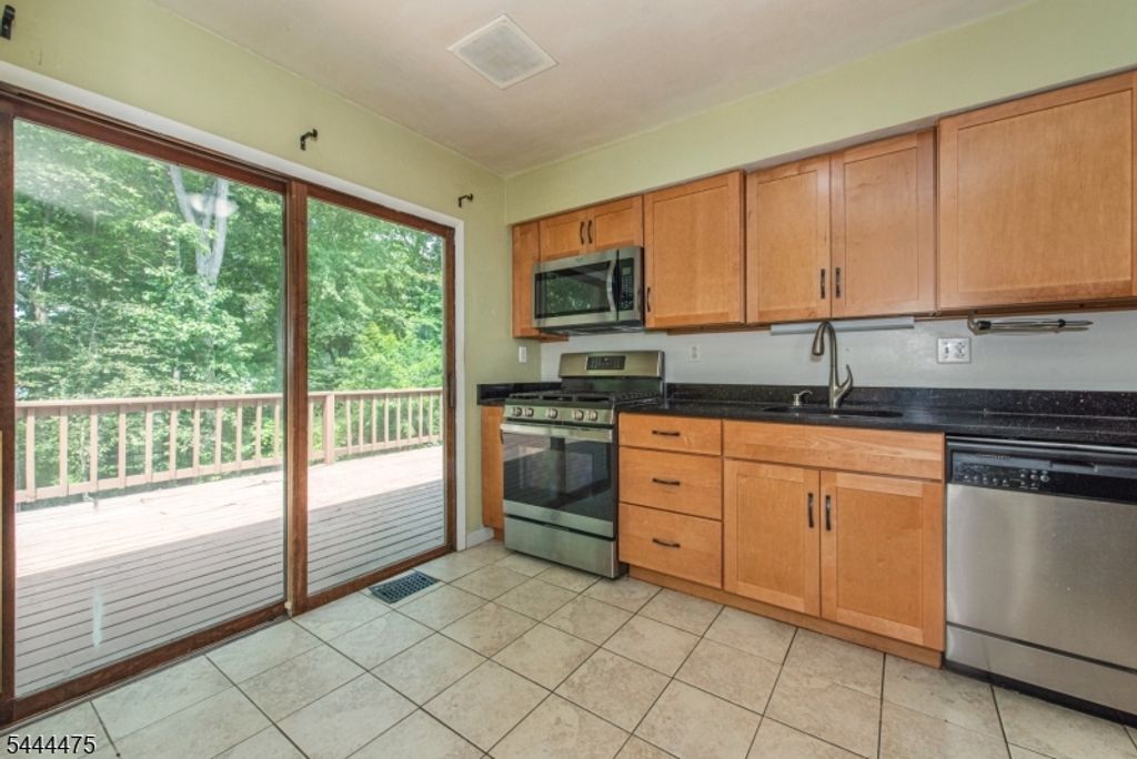 29 Downstream Dr, Mount Olive Twp., NJ 07836 — photo 4