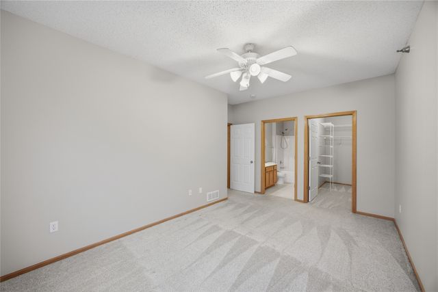 1740 SE L.a. Grant Parkway 23, Waukee, IA 50263