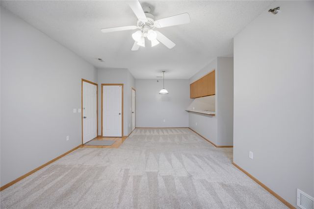 1740 SE L.a. Grant Parkway 23, Waukee, IA 50263