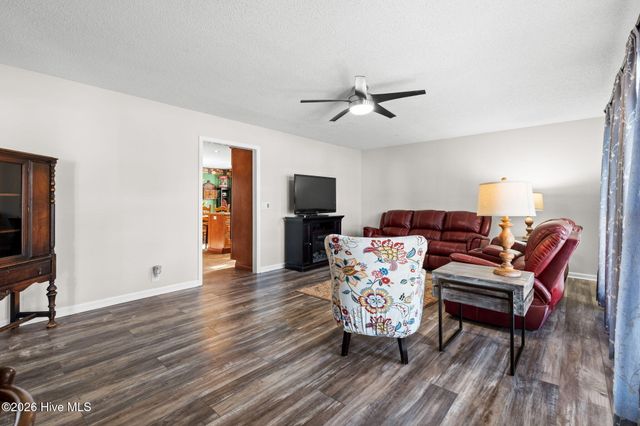 1706 Bay Tree Court SW, Ocean Isle Beach, NC 28469