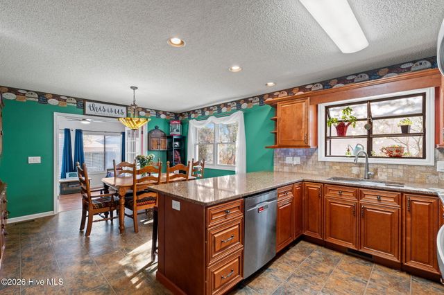 1706 Bay Tree Court SW, Ocean Isle Beach, NC 28469