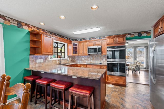 1706 Bay Tree Court SW, Ocean Isle Beach, NC 28469