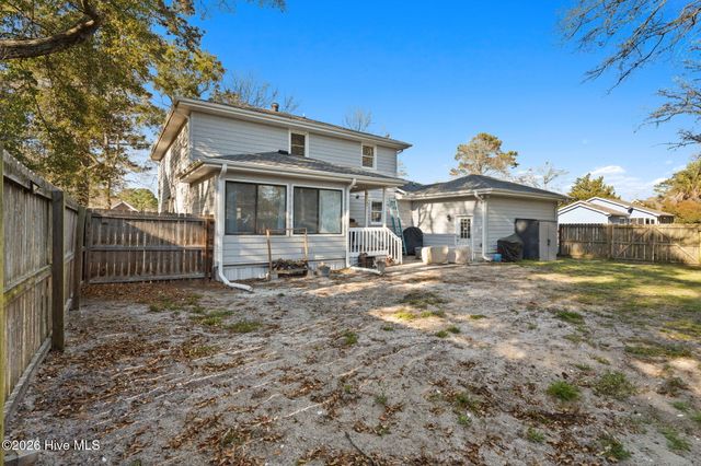 1706 Bay Tree Court SW, Ocean Isle Beach, NC 28469