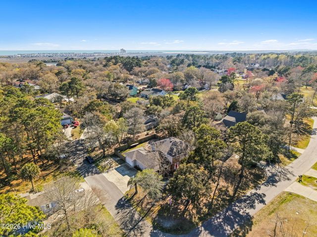 1706 Bay Tree Court SW, Ocean Isle Beach, NC 28469
