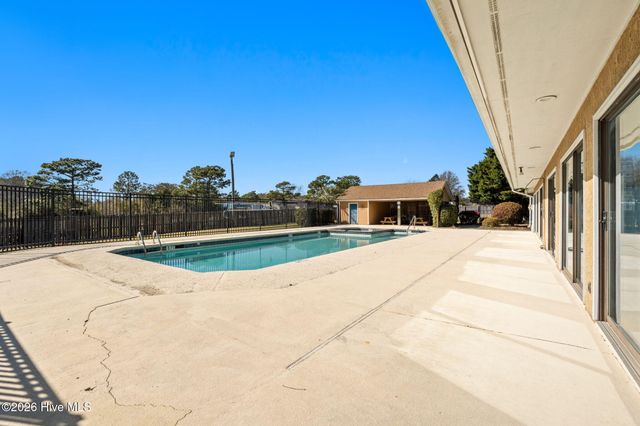 1706 Bay Tree Court SW, Ocean Isle Beach, NC 28469