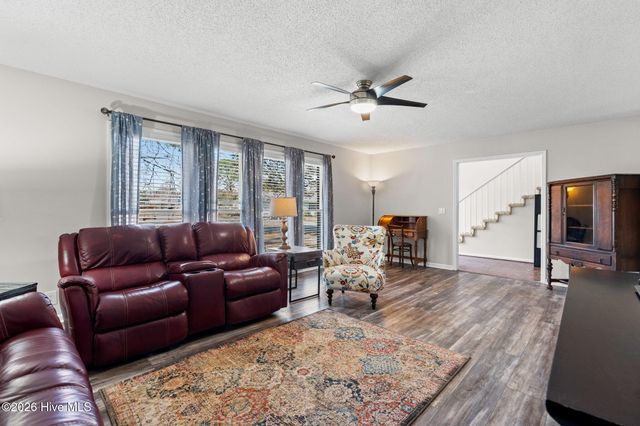 1706 Bay Tree Court SW, Ocean Isle Beach, NC 28469