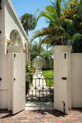 174 Avenida Menendez, St Augustine, FL 32084