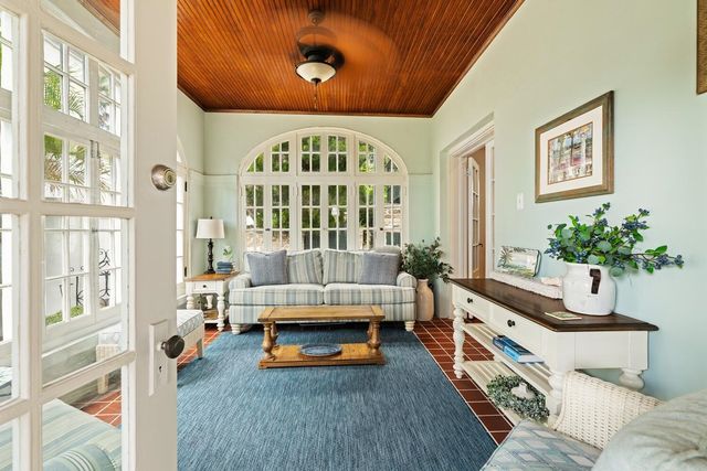 174 Avenida Menendez, St Augustine, FL 32084