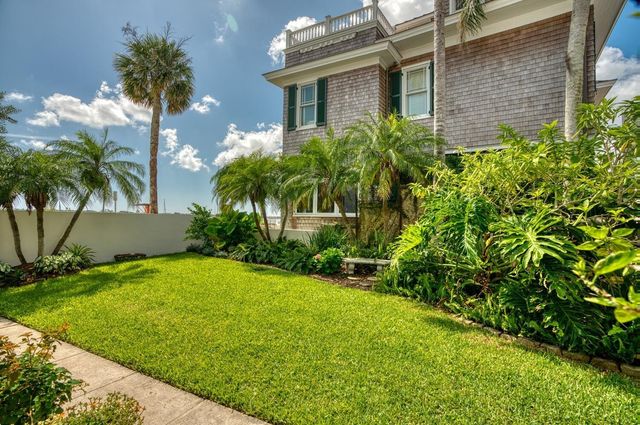 174 Avenida Menendez, St Augustine, FL 32084