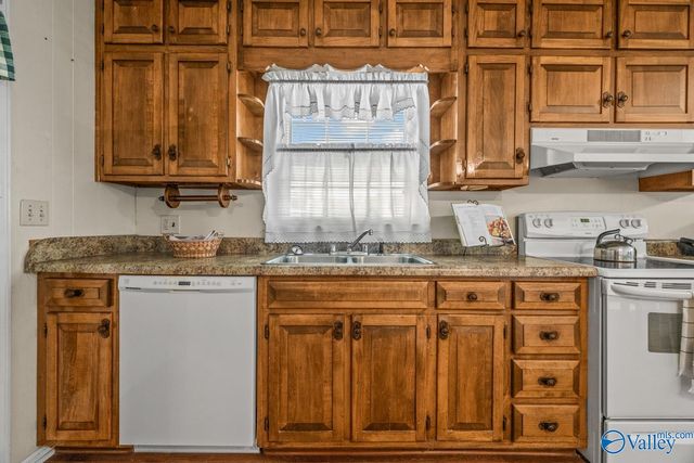 3336 East Helena Drive, Huntsville, AL 35810