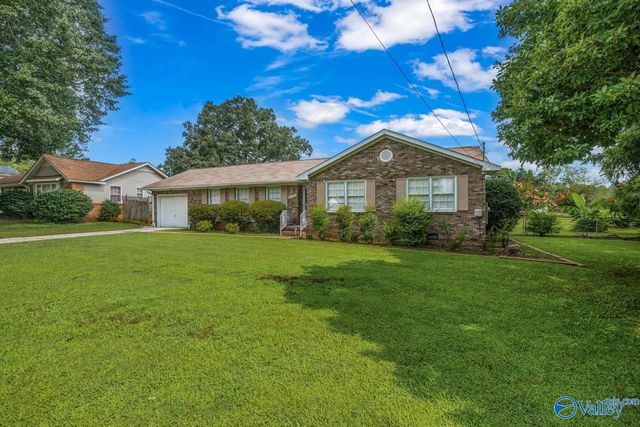 3336 East Helena Drive, Huntsville, AL 35810