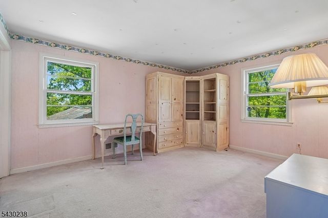 19 GREENBRIAR DRIVE, Summit City, NJ 07901