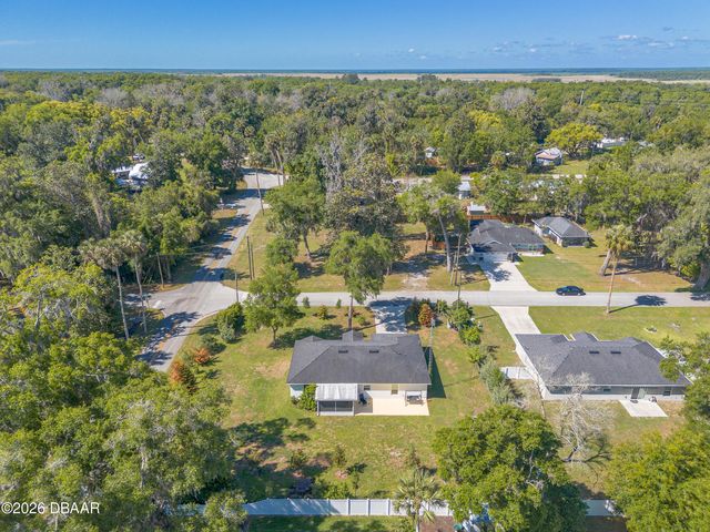 365 Alcazar Avenue, Deleon Springs, FL 32130