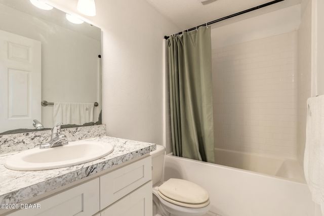 365 Alcazar Avenue, Deleon Springs, FL 32130