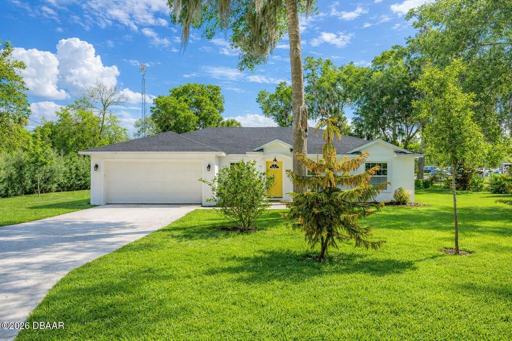 365 Alcazar Avenue, Deleon Springs, FL 32130