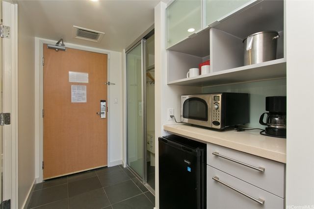 410 Atkinson Drive 3120, Honolulu, HI 96814