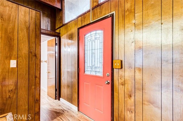 389 Dorn Drive, Crestline, CA 92325