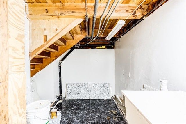 389 Dorn Drive, Crestline, CA 92325