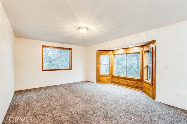 389 Dorn Drive, Crestline, CA 92325