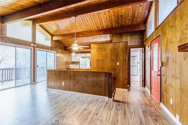 389 Dorn Drive, Crestline, CA 92325