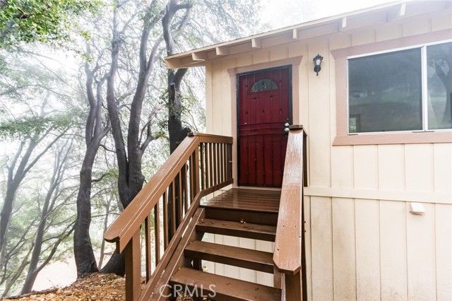 389 Dorn Drive, Crestline, CA 92325